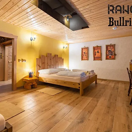 Ranch 13 - Western A Kone 호텔