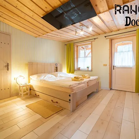 Ranch 13 - Western A Kone 호텔 Nemšová