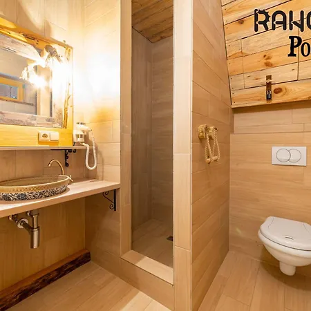 Ranch 13 - Western A Kone 호텔 Nemšová