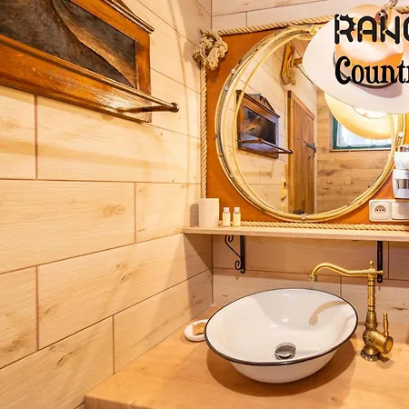 Ranch 13 - Western A Kone Nemšová