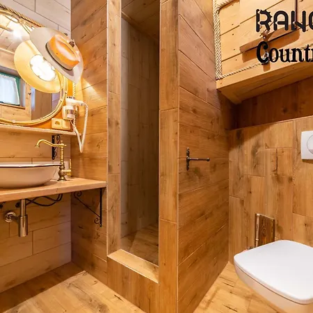 Ranch 13 - Western A Kone 3* Nemšová