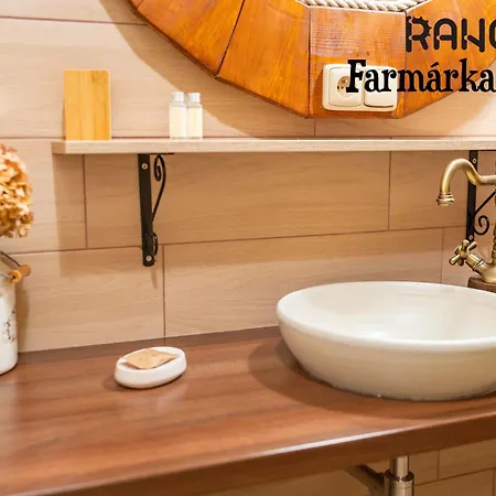 호텔 Ranch 13 - Western A Kone Nemšová